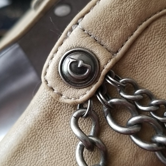 Tan Guess Seeri Chain Stiletto Pumps Size 7.5 - Picture 9 of 9